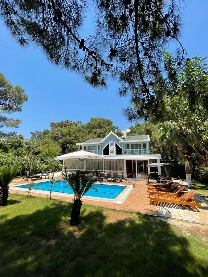 Very Special Villa 6 Bdr Great For Family Reunions 안탈리아