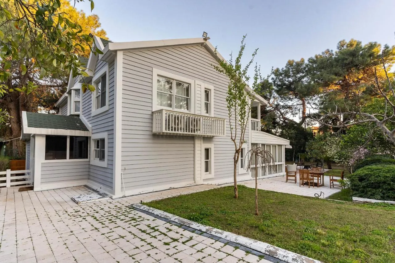Very Special Villa 6 Bdr Great For Family Reunions 안탈리아 터키