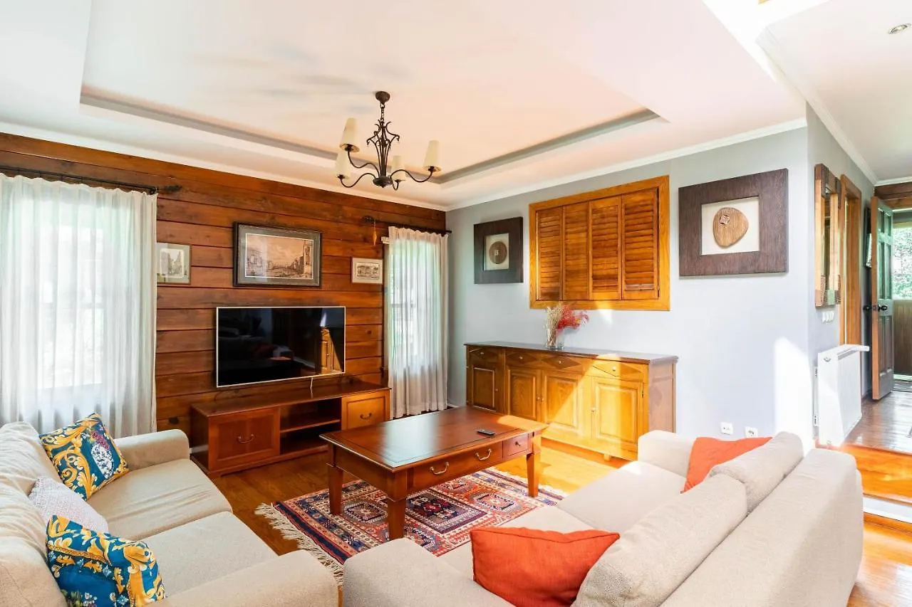 Very Special Villa 6 Bdr Great For Family Reunions 안탈리아