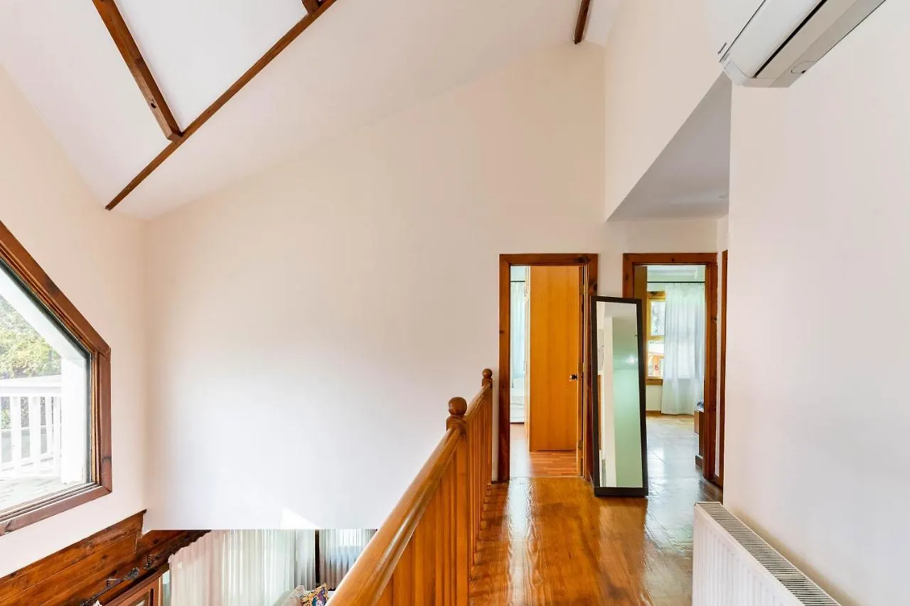 Very Special Villa 6 Bdr Great For Family Reunions 안탈리아