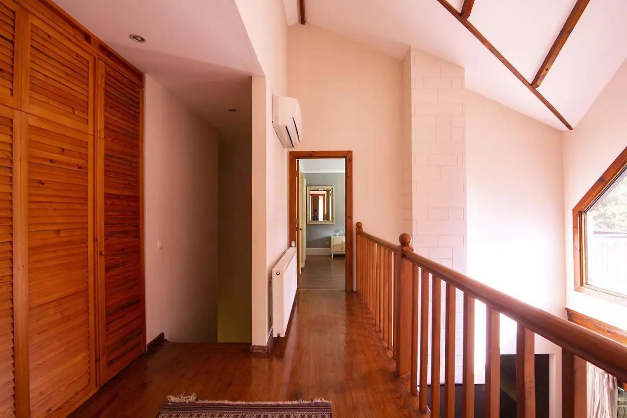 Very Special Villa 6 Bdr Great For Family Reunions 安塔利亚